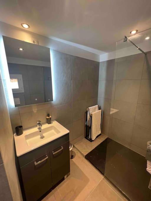 Magnifique T3 Duplex Apartment Aubagne Exterior photo
