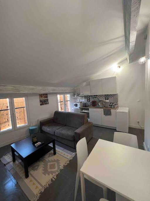 Magnifique T3 Duplex Apartment Aubagne Exterior photo